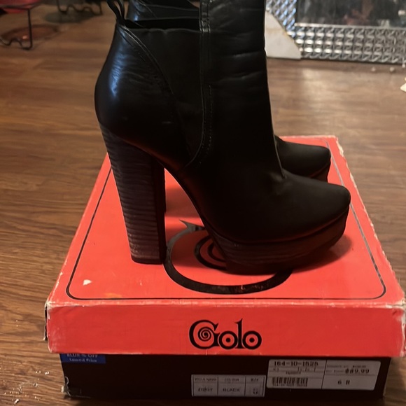 Brand new, never worn , tried on only chunky heel - Picture 3 of 6